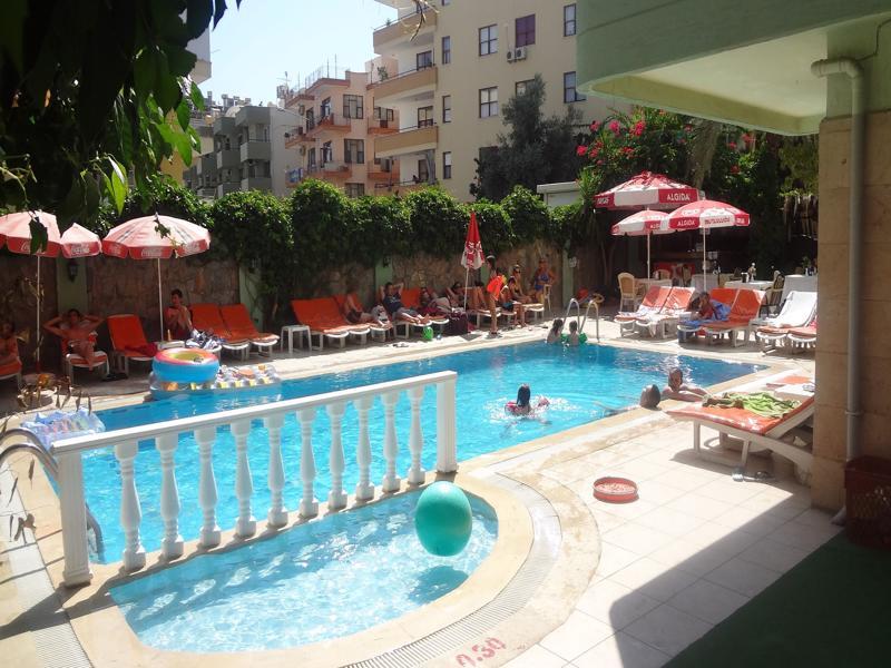 Kleopatra Blue Life Gjestgiverier 3*